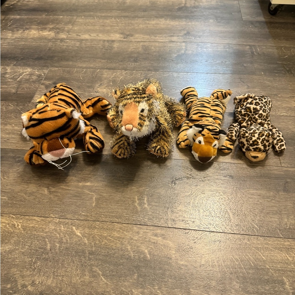 Lot of 4 Ganz Webkins, Avon and Aroma Home Stuffed Animals‎